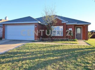 728 Gibson St, Cedar Hill, TX 75104