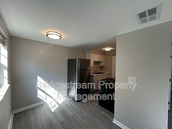 5th image of 2605 Revere Ave #A