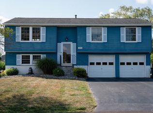 4956 Blacksmith Path, Liverpool, NY 13088