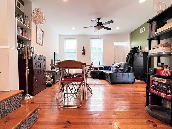 5th image of 912 New Market St #A