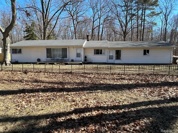 50110 Cedargrove Rd, Shelby Township, MI 48317
