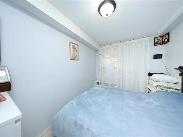 2415 East 27th Street image 16 of 37