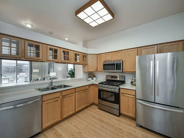 2549 Arcadia Cir — Photo 9