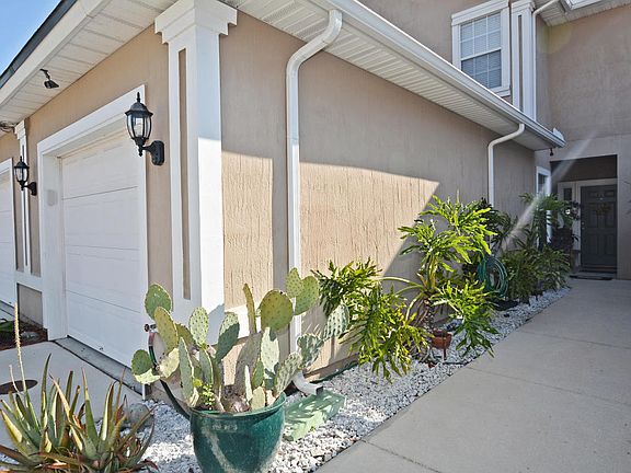 4th image of 874 Scrub Jay Dr