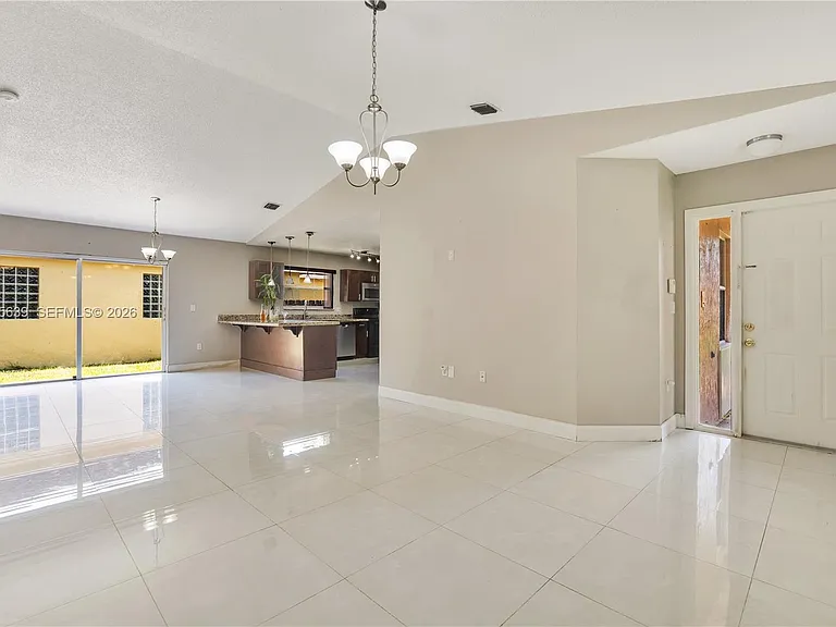 14530 SW 156th Ave — Photo 3