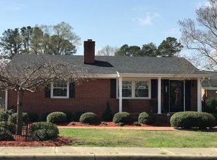 513 W Main St, Mount Olive, NC 28365