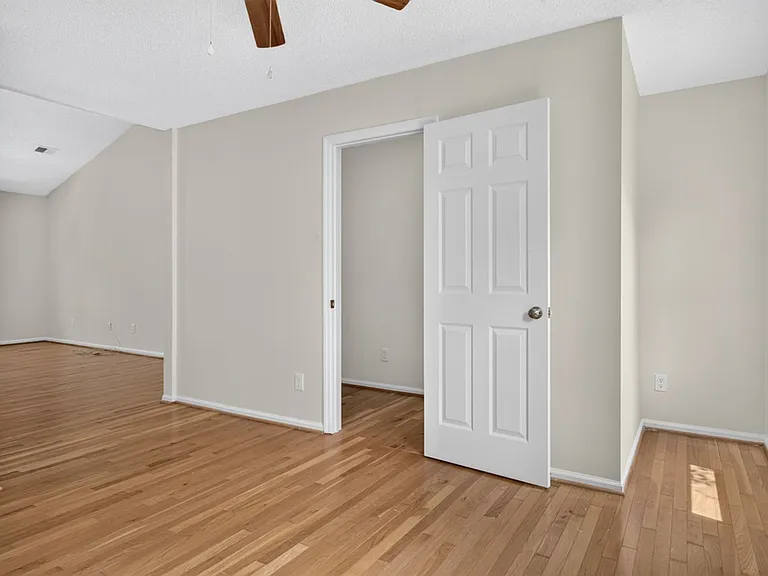 2027 Riding Ridge Rd — Photo 30