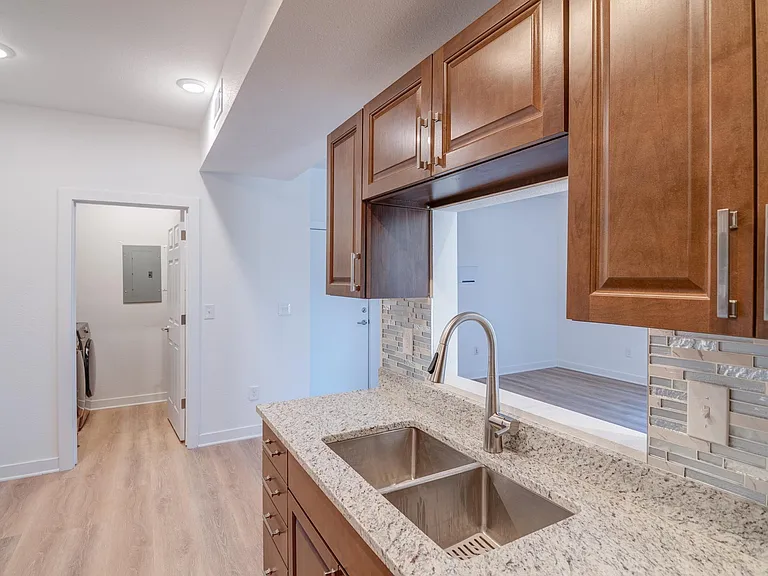 1034 S Dearborn St #308 — Photo 13