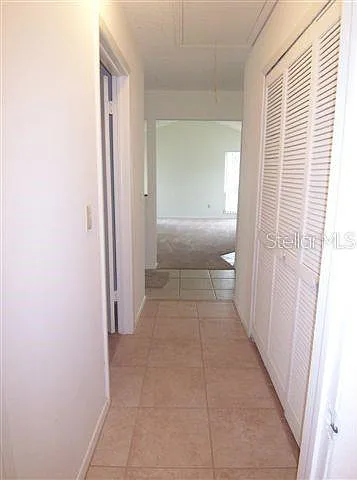 10819 Venice Cir — Photo 8