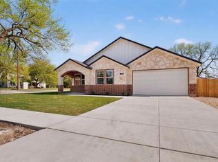 106 Jones St, Terrell, TX 75160