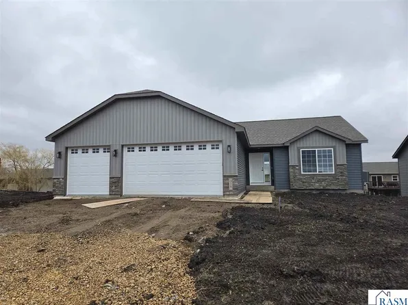 318 Falcon Run, Eagle Lake, MN 56024