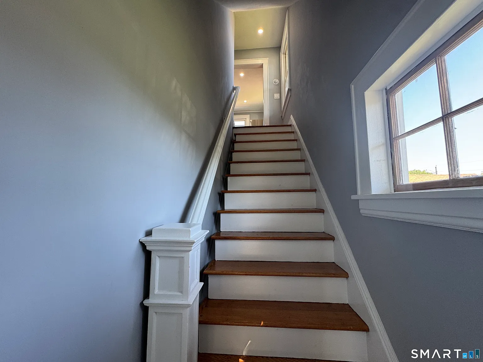 2 bed, 1.0 bath, 728 sqft, $2,200 — Photo 2