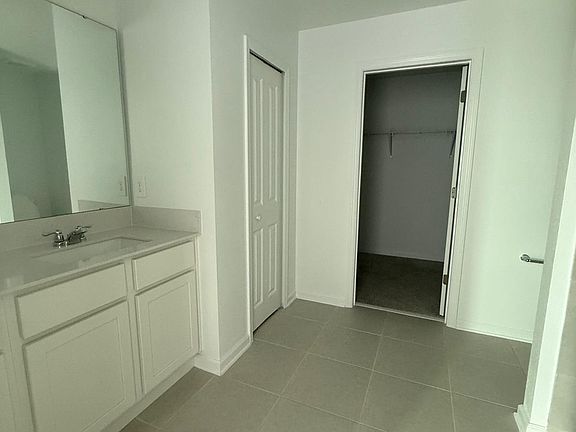 5th image of 1932 Wilder Way