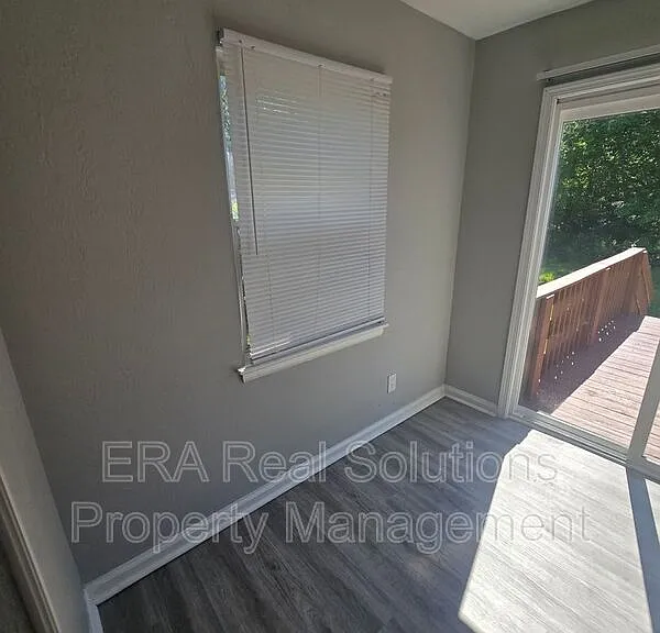 3327 McGuffey Rd — Photo 11