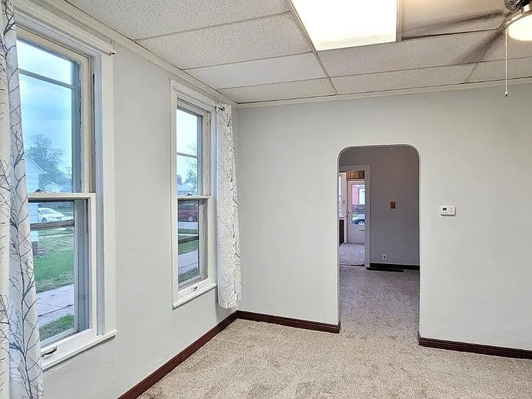 506 Dupage St — Photo 4