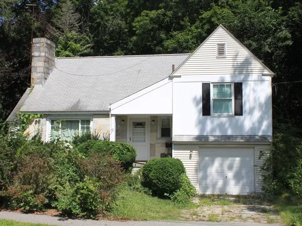 30 Upland Rd, Concord, MA 01742