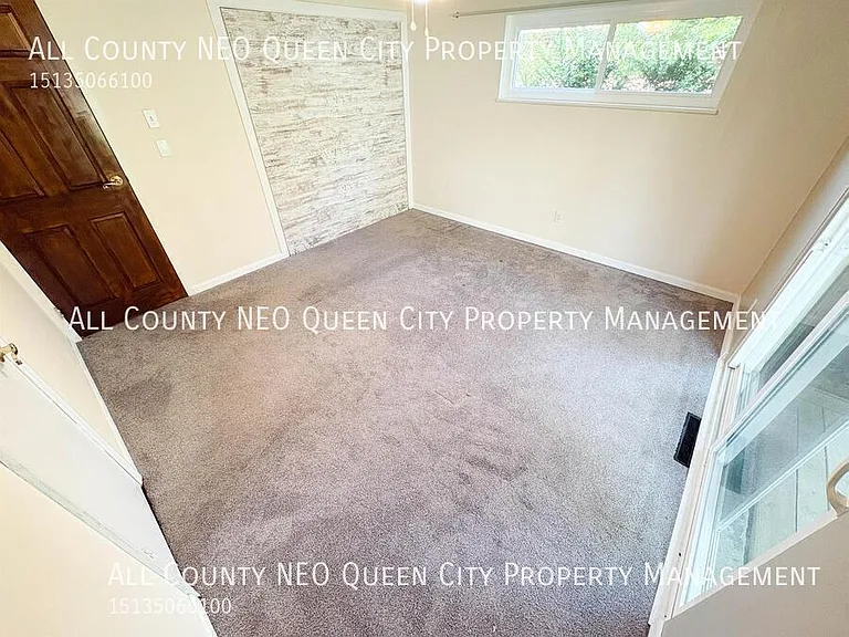 3692 Elmira Dr — Photo 18