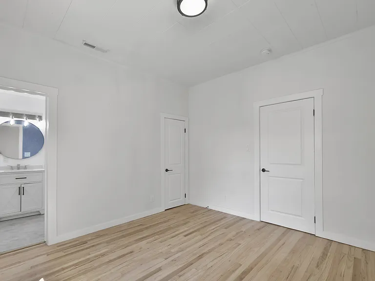 207 D St — Photo 21