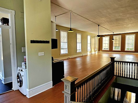 Huge Loft/Studio Apartment Space