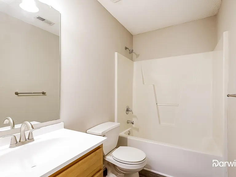 11047 Pointer Ridge Dr — Photo 10