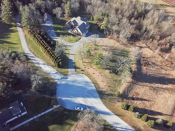 Property Includes Lot to the right