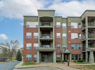 460 Ford Rd UNIT 102, Saint Louis Park, MN 55426