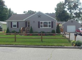 51 Cheyenne Rd, Springfield, MA 01109