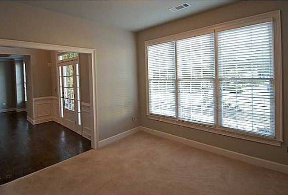 SEPERATE LIVING ROOM