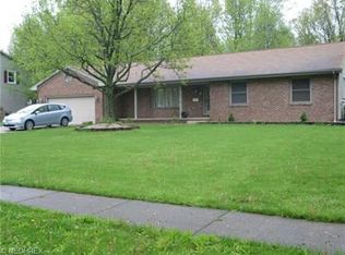 453 S Briarcliff Dr, Canfield, OH