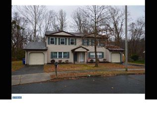 28 Lippincott Ave, Burlington, NJ 08016