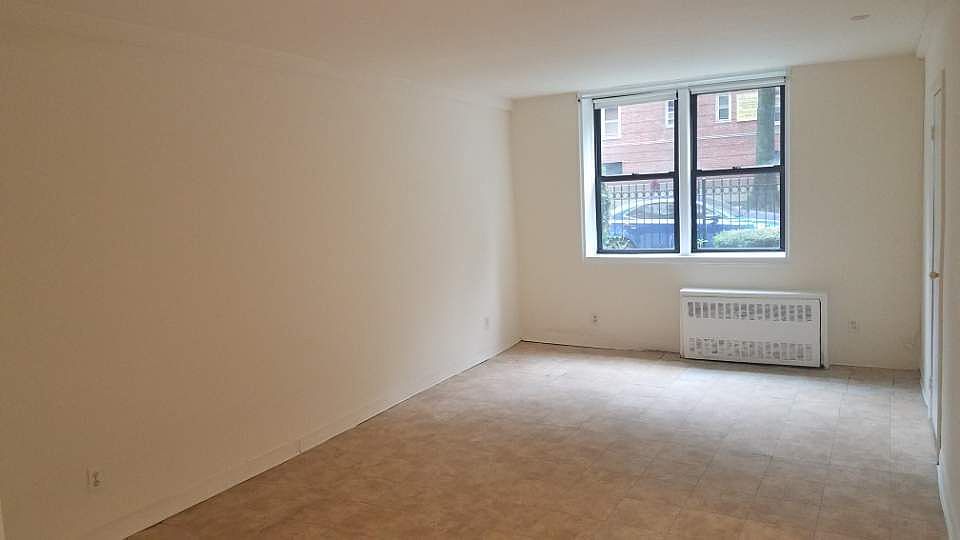 1st image of 14445 41st Ave APT 1B