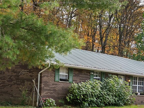 2nd image of 1931 Bills Creek Rd