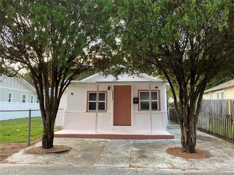 2233 Quincy St S, Saint Petersburg, FL 33711 Zillow