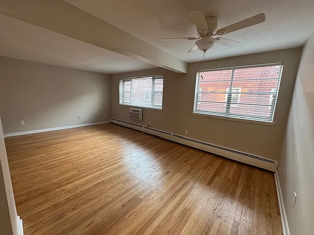 360 Park Rd #C4 — Photo 3