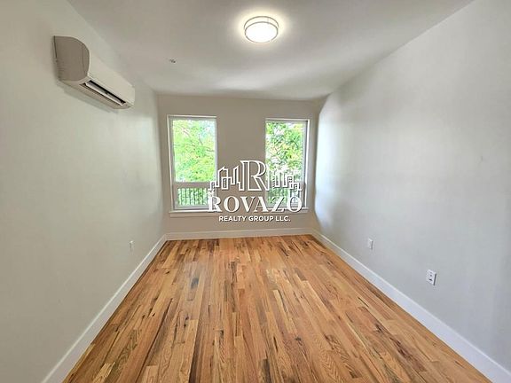 4th image of 130 Ellis Ave #505A
