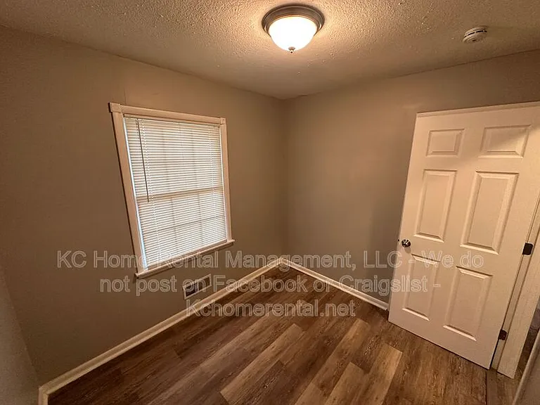 7707 E 108th Ter — Photo 19