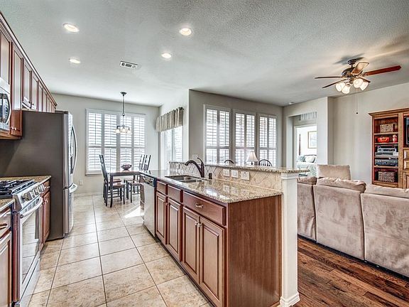 3rd image of 6682 Dewees Ln