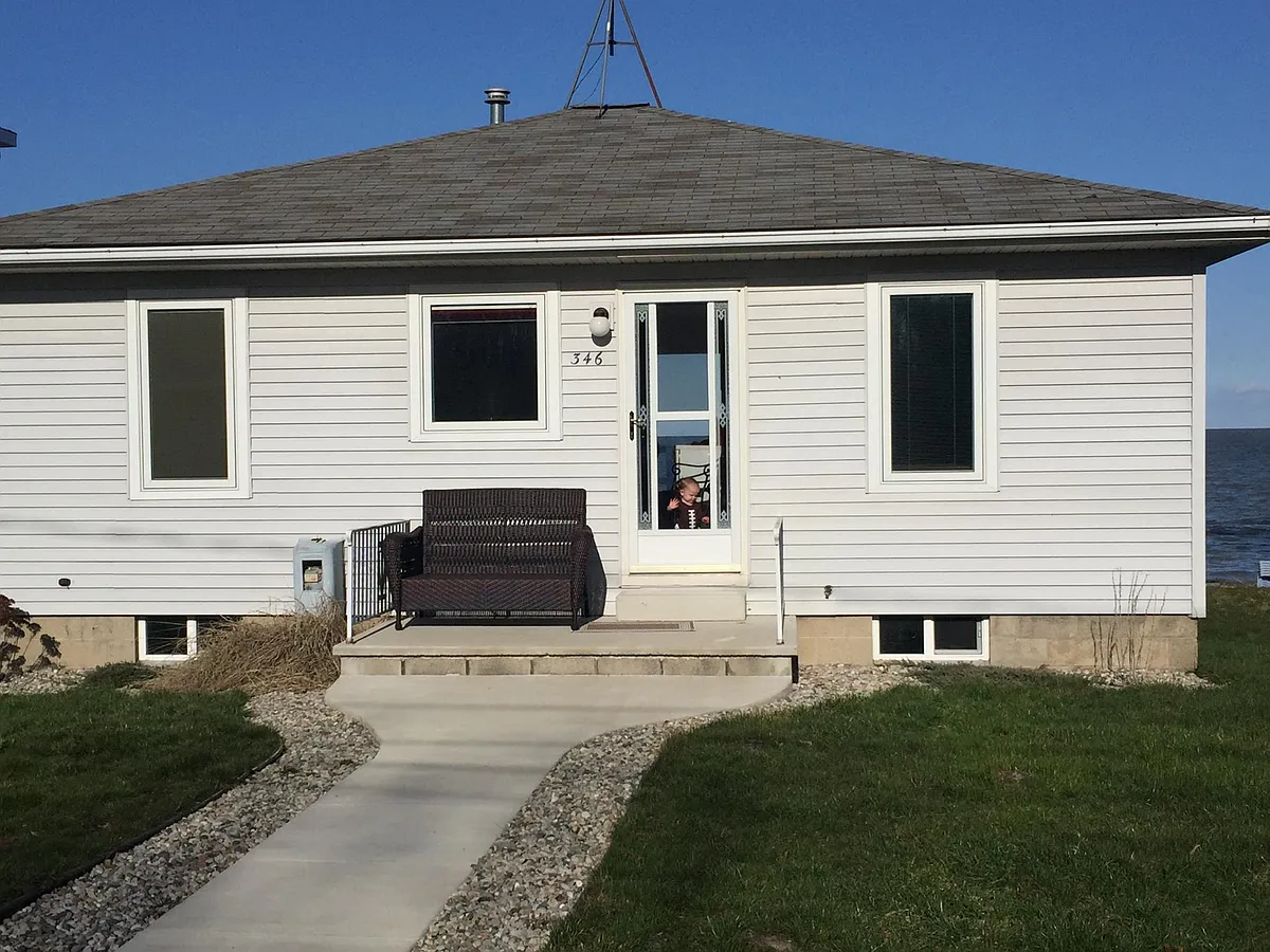 Building Photo - 346 N Linwood Beach Rd
