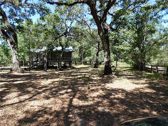 3rd image of 37232 Woodriver Dr
