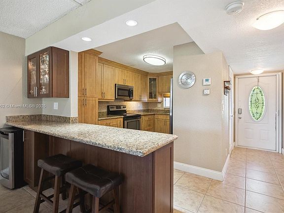 3rd image of 9820 S Hollybrook Lake Dr APT 310