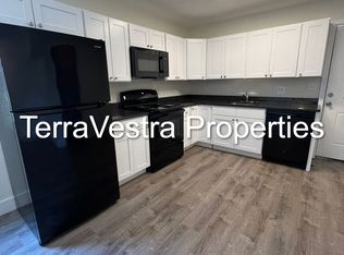 318 E Mulberry St, Millville, NJ 08332