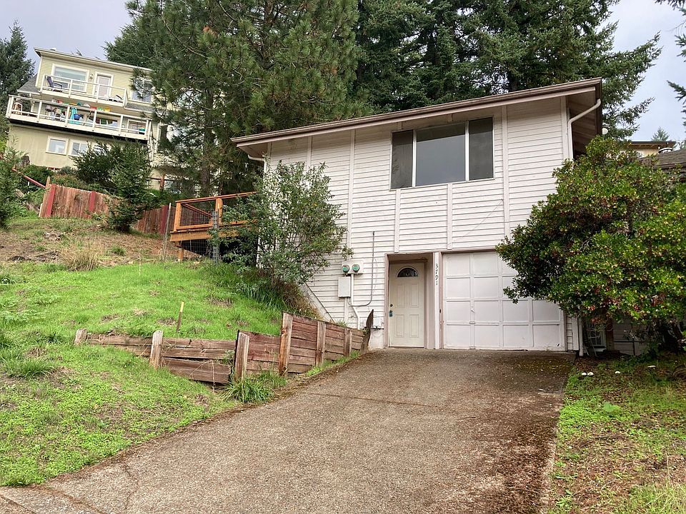 1st image of 3791 Onyx St