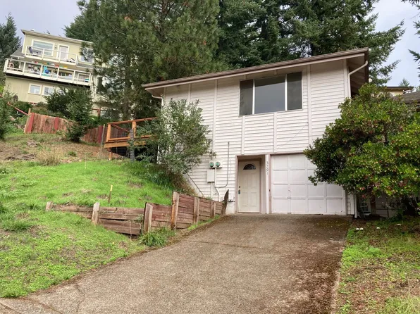 3791 Onyx St, Eugene, OR 97405