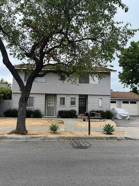 3 bed, 2.5 bath, $4,700 — Photo 3