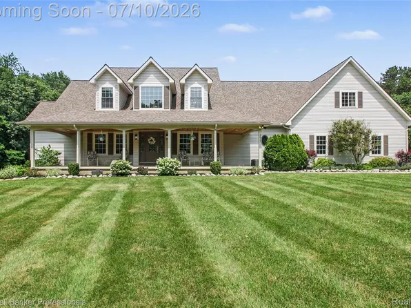 3822 Broadview Ln, Highland, MI 48357