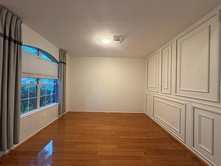 1902 Creegan Park Ct — Photo 33