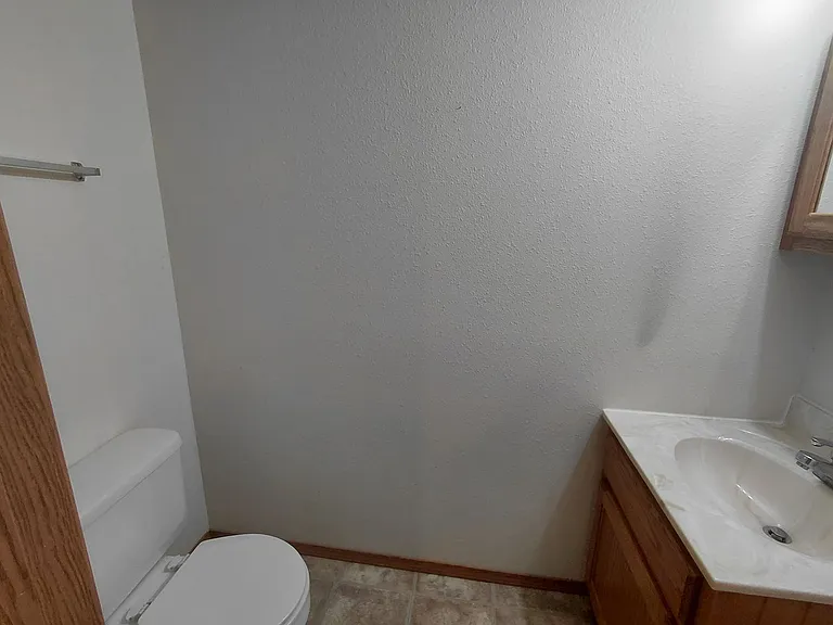 20304 Skyview Dr — Photo 4