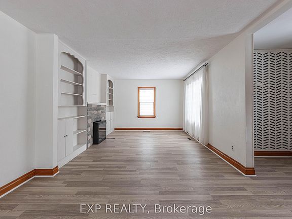 5th image of 412 S Pelham Rd