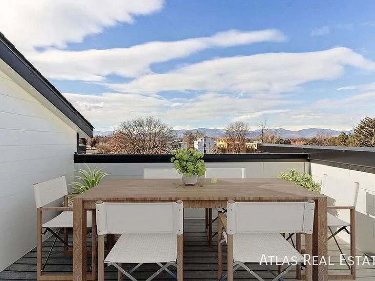 240 Osiander Street — Photo 13