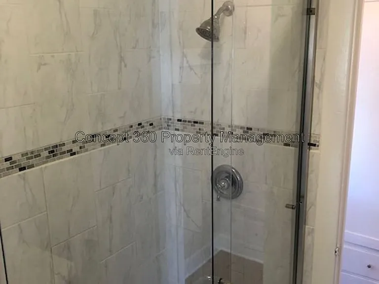 1144 E Appleton St #1 — Photo 25